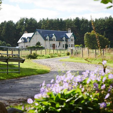 Daviot Lodge Екстериор снимка